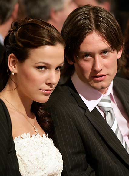 Exclusive Couple......Chez Moi