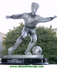 Alloudi, � Meilleur joueur de la saison � : remise du troph� :